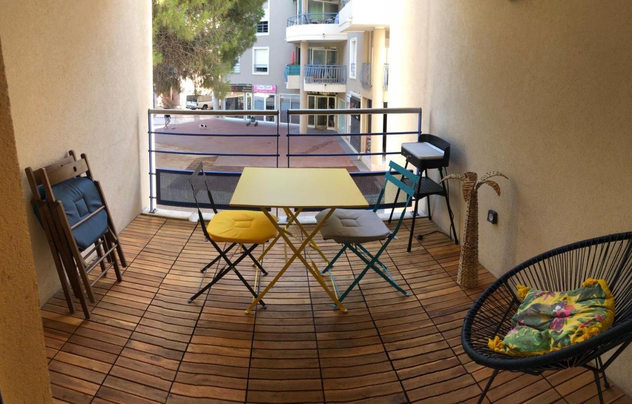 Charmant 2 Pieces A Port-Frejus Bagian luar foto