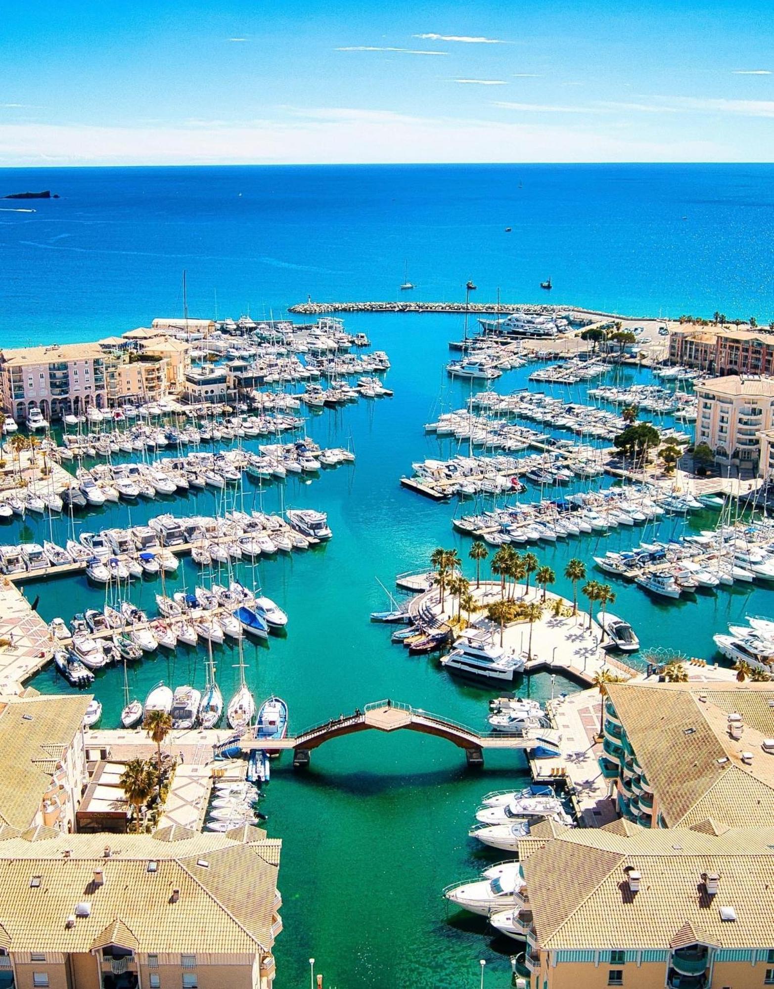 Charmant 2 Pieces A Port-Frejus Bagian luar foto